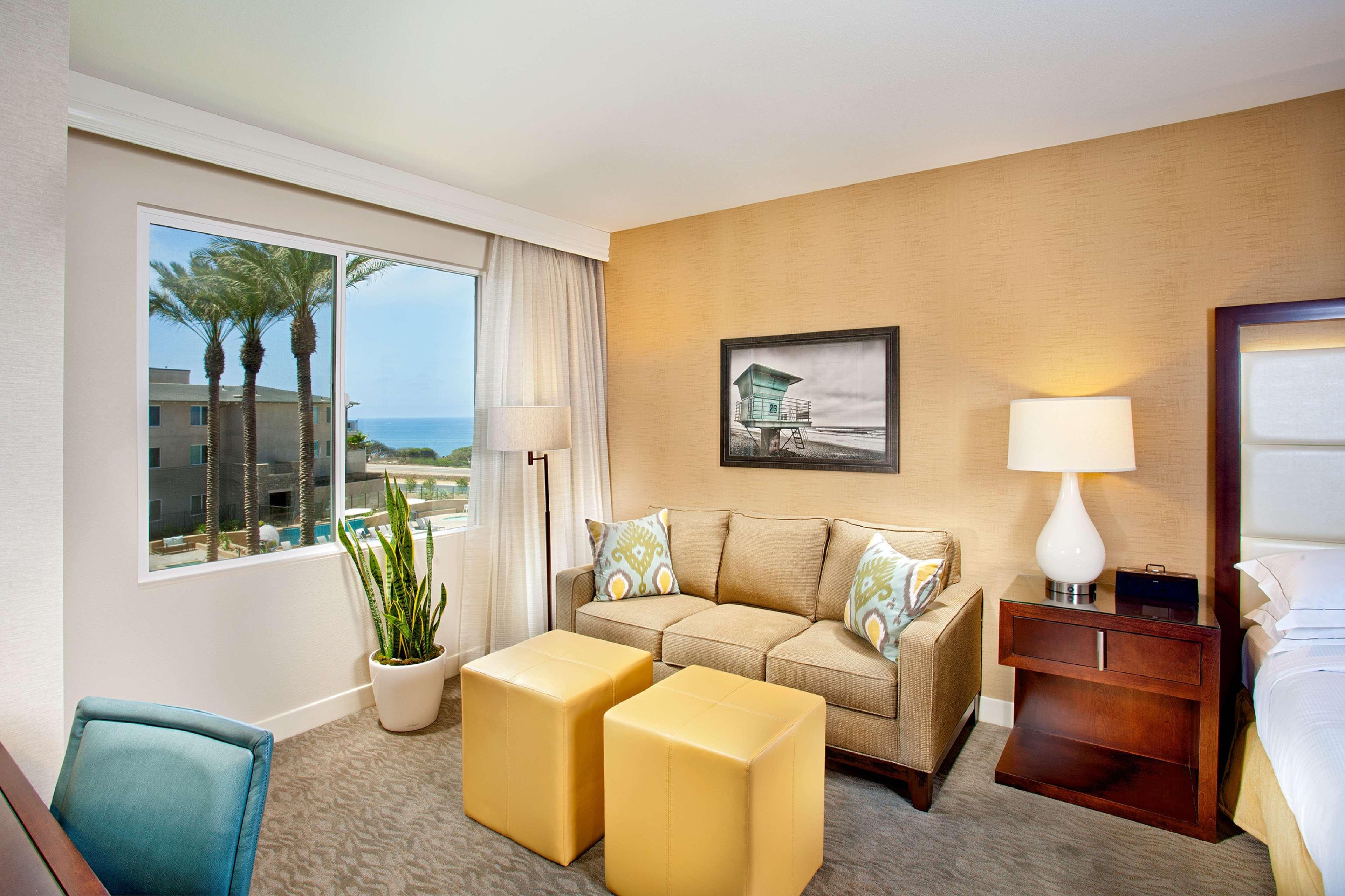 Cape Rey Beach, A Hilton & 4* Carlsbad