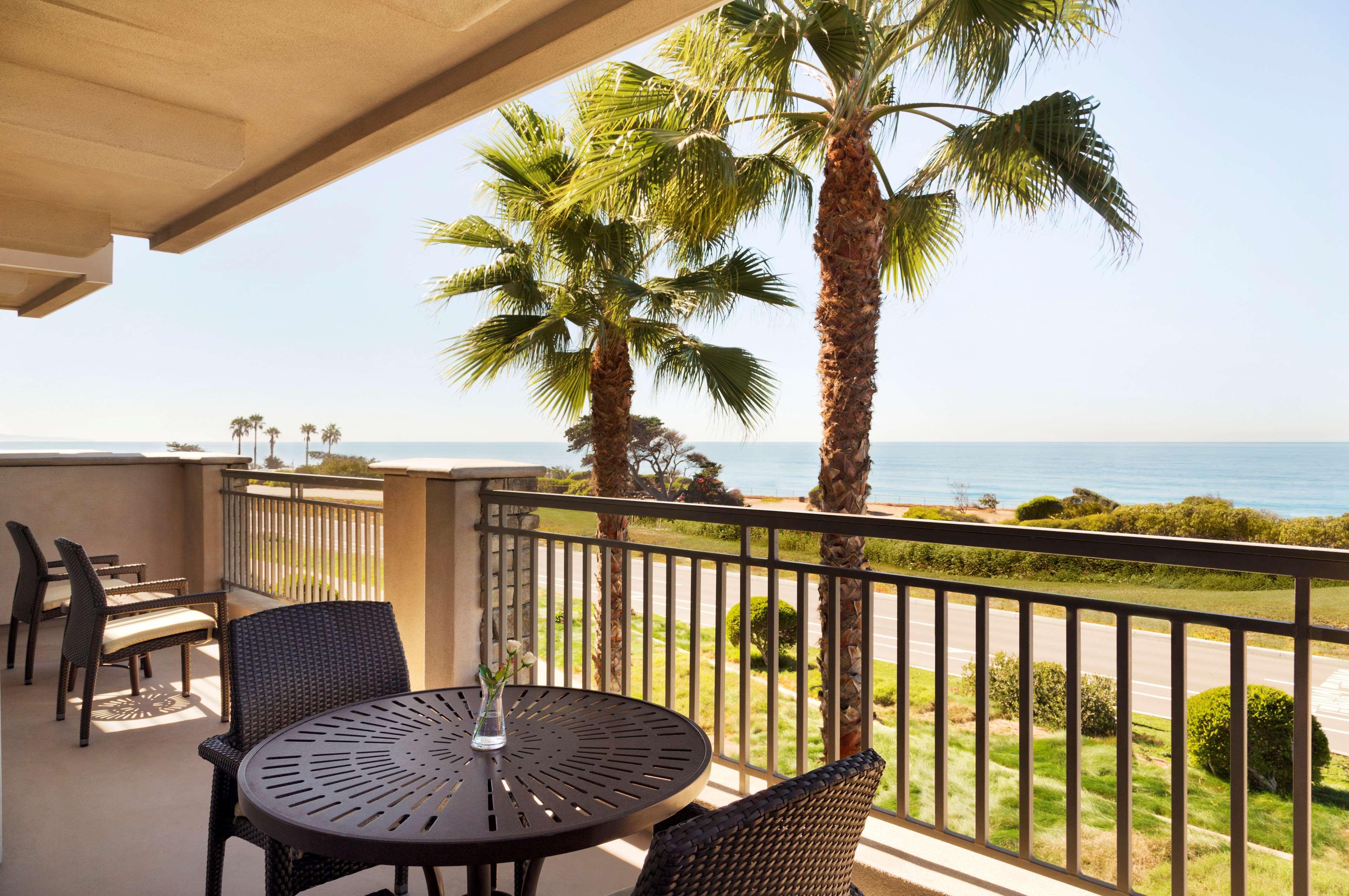 Cape Rey Beach, A Hilton & 4* Carlsbad